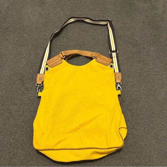 Timberland Canvas Crossbody Messenger Bag - Picture 3 of 9